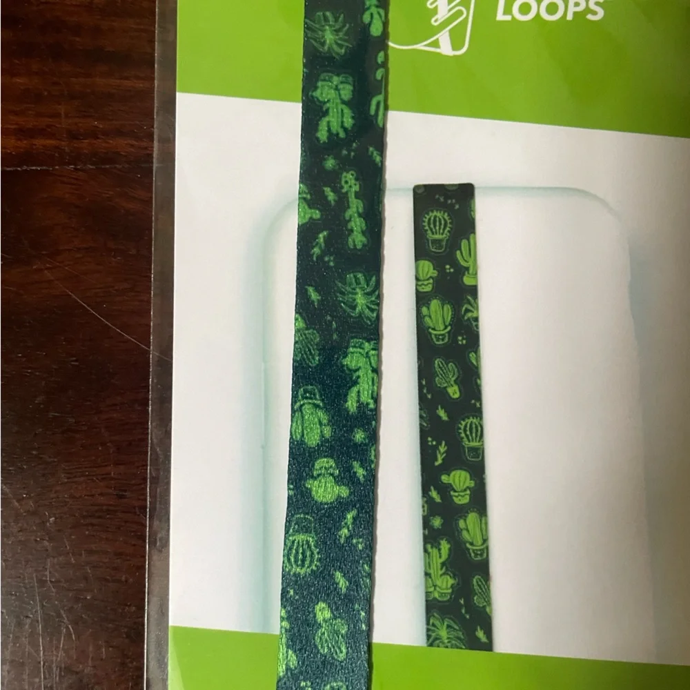 NEW Phone Loop - Fun Cactus Design - Picture 2 of 3